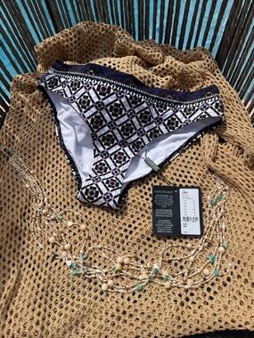 Printed Bikini Bottoms in Navy & White - Classic Geometric Swimwear